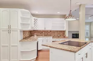 1612 Pine Harrier Cir, Sarasota, FL 34231 - Photo 9