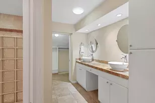 1612 Pine Harrier Cir, Sarasota, FL 34231 - Photo 21