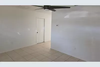 2325 16th Avenue Circle E, Palmetto, FL 34221 - Photo 5