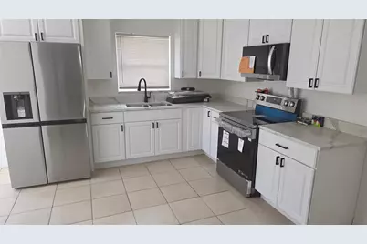 2325 16th Avenue Circle E, Palmetto, FL 34221 - Photo 3