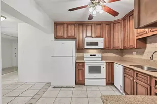 1622 29th St, Sarasota, FL 34234 - Photo 7