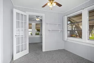 9 Seminole Dr, Bradenton, FL 34208 - Photo 5