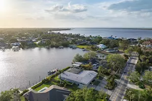 5915 Riverview Blvd, Bradenton, FL 34209 - Photo 15