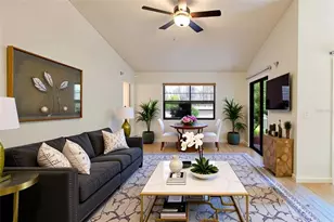 5021 Barrington Cir, Sarasota, FL 34234 - Photo 9