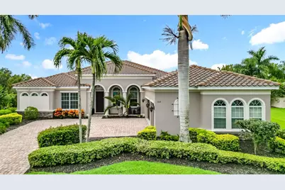 314 167th Boulevard NE, Bradenton, FL 34212 - Photo 9