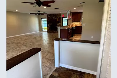 5608 43rd Avenue E, Bradenton, FL 34208 - Photo 9