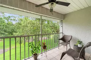 1310 Glen Oaks Dr E, Sarasota, FL 34232 - Photo 25