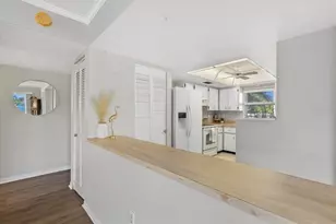 4852 Independence Dr, Bradenton, FL 34210 - Photo 11