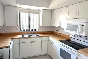 5716 12th Ave W, Bradenton, FL 34209 - Photo 3