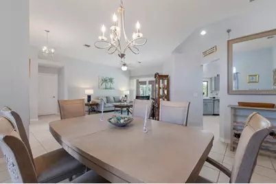 498 Lake Of The Woods Drive, Venice, FL 34293 - Photo 9