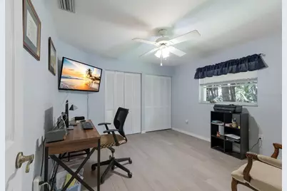 498 Lake Of The Woods Drive, Venice, FL 34293 - Photo 33