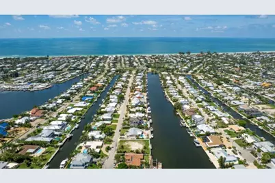 538 67th Street, Holmes Beach, FL 34217 - Photo 15