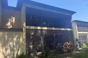 6120 Country Club Way, Sarasota, FL 34243 - Photo 11