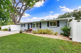 1911 Upper Beechwood Ave, Sarasota, FL 34231 - Photo 7