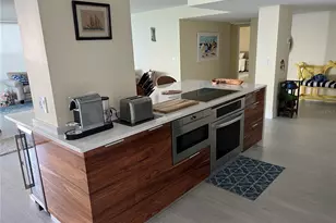 2425 Gulf Of Mexico Dr, Longboat Key, FL 34228 - Photo 5