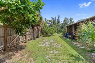 217 Charles Dr, Nokomis, FL 34275 - Photo 17