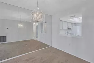 2607 Woodgate Ln, Sarasota, FL 34231 - Photo 15