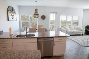 7611 34th Ave W, Bradenton, FL 34209 - Photo 3