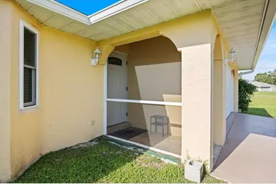 22285 Columbus Avenue, Port Charlotte, FL 33954 - Photo 5