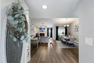 13719 Wilkes Dr, Tampa, FL 33618 - Photo 5