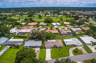 3317 Pine Valley Dr, Sarasota, FL 34239 - Photo 3
