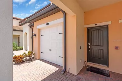 10051 Crooked Creek Drive #202, Venice, FL 34293 - Photo 3