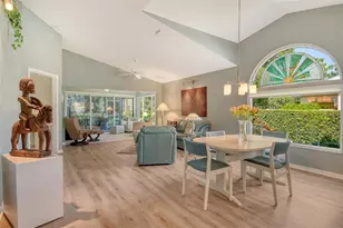 4920 Linsey Ct, Sarasota, FL 34243 - Photo 9