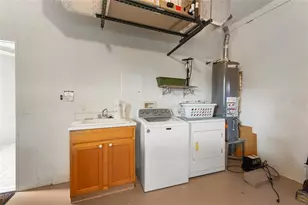 4840 Lakescene Pl, Sarasota, FL 34243 - Photo 29