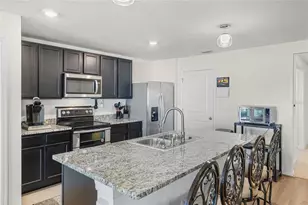 1014 Coastal Hammock Ave, Ruskin, FL 33570 - Photo 7