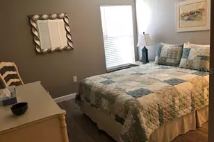 5767 Avista Dr, Sarasota, FL 34243 - Photo 13