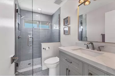 825 Tarawitt Drive, Longboat Key, FL 34228 - Photo 23