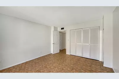 1111 N Gulfstream Avenue #9F, Sarasota, FL 34236 - Photo 25