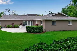 1833 Sandalwood Dr, Sarasota, FL 34231 - Photo 35