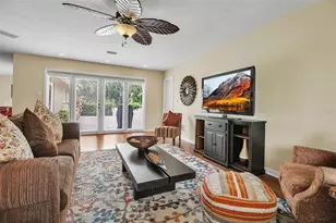 1833 Sandalwood Dr, Sarasota, FL 34231 - Photo 11