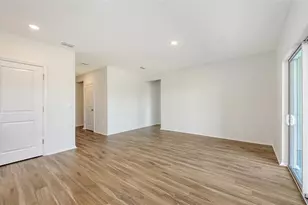 4504 Hawthorn Ave, Parrish, FL 34219 - Photo 5