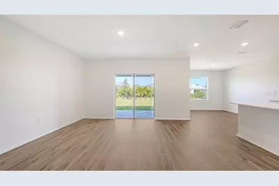 4504 Hawthorn Avenue, Parrish, FL 34219 - Photo 3