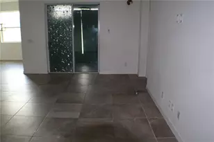 453 Ironside Trl Dr, Groveland, FL 34736 - Photo 3