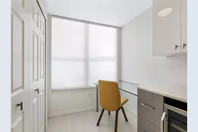 5420 Eagles Point Circle #105, Sarasota, FL 34231 - Photo 17