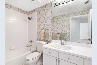 5420 Eagles Point Circle #105, Sarasota, FL 34231 - Photo 29