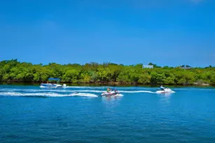 5420 Eagles Point Cir, Sarasota, FL 34231 - Photo 59