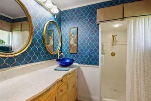 4888 Oak Run Dr, Sarasota, FL 34243 - Photo 15