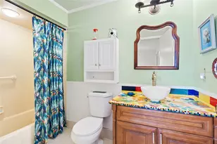 4888 Oak Run Dr, Sarasota, FL 34243 - Photo 17