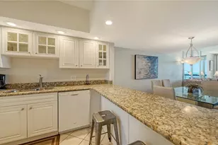 1055 Gulf of Mexico Dr, Longboat Key, FL 34228 - Photo 7