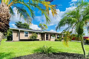 1490 Yorkshire St, Port Charlotte, FL 33952 - Photo 3