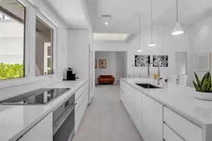 2231 Wood St, Sarasota, FL 34237 - Photo 9