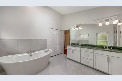 1529 Oak Way, Sarasota, FL 34232 - Photo 17