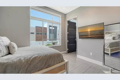 213 Cosmopolitan Court, Sarasota, FL 34236 - Photo 31