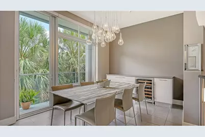 213 Cosmopolitan Court, Sarasota, FL 34236 - Photo 13