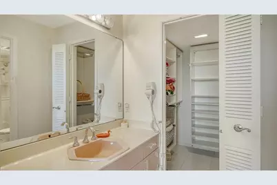 1975 Gulf Of Mexico Drive #G4-206, Longboat Key, FL 34228 - Photo 25