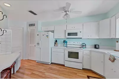 1336 Benjamin Franklin Drive #F2, Sarasota, FL 34236 - Photo 13